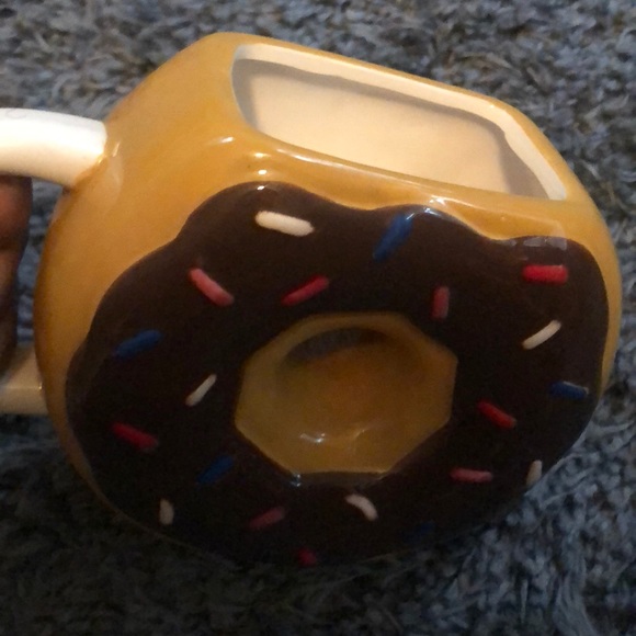 Donut coffee mug 🍩 ☕️!! - Picture 4 of 4
